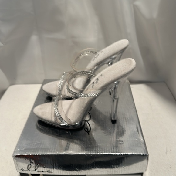 Clear Heels competition shoes rhinestone on top of a band new in the box - Picture 2 of 4